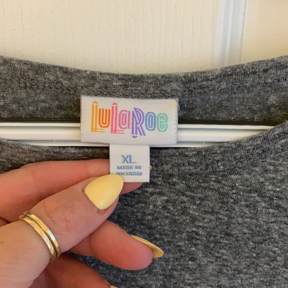 LulaRoe Randy tee - Picture 2 of 3